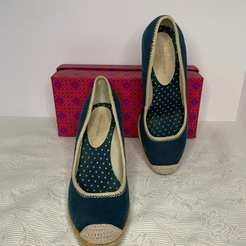 Banana Republic Wedges